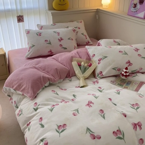 91家纺网 家纺一手货源 找家纺 金爱家 2023新款ins小清新韩系卡通少女心奶油兔子加厚牛奶绒系列四件套 绒-妙颜粉