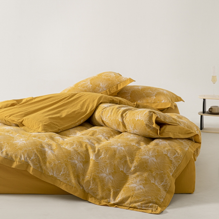 91家纺网 家纺一手货源 找家纺 安莱生活 2023新款花海系列色织双层纱工艺款宽边高奢四件套 花海-姜黄