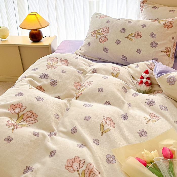 91家纺网 家纺一手货源 找家纺 金爱家 2023新款ins小清新韩系卡通少女心奶油兔子加厚牛奶绒系列四件套 绒-花颂