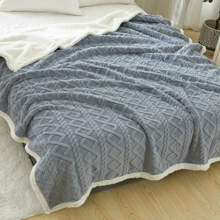 91家纺网 家纺一手货源 找家纺 卉晨毛毯家纺 2024新款塔芙绒复合毯 雾蓝