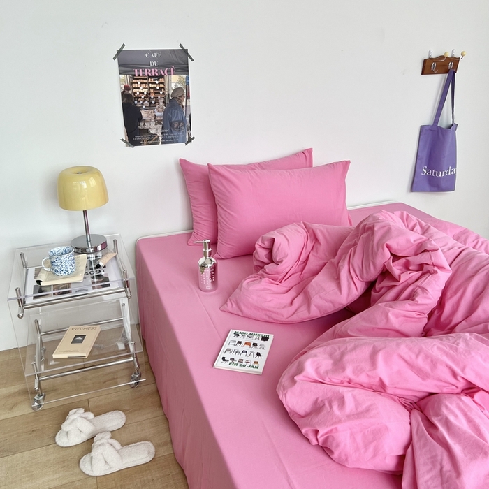 91家纺网 家纺一手货源 找家纺 六巷胡同 2023新款纯色多巴胺博主风四件套 芭比粉