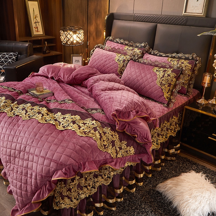 91家纺网 家纺一手货源 找家纺 恋尚2023新款魅兰莎水晶绒系列被套夹棉床裙四件套 豆沙