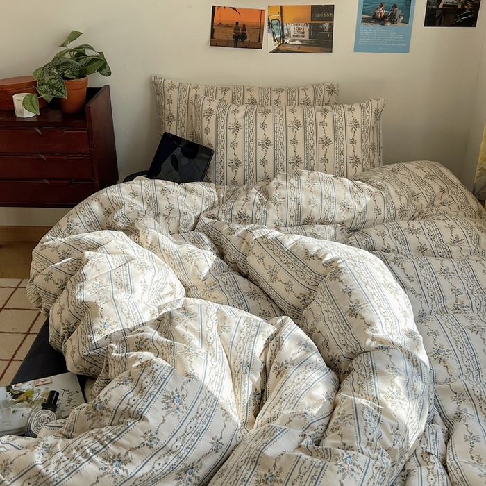 91家纺网 家纺一手货源 找家纺 六巷胡同 2023新款韩国ins复古博主风小碎花四件套 但丁花园