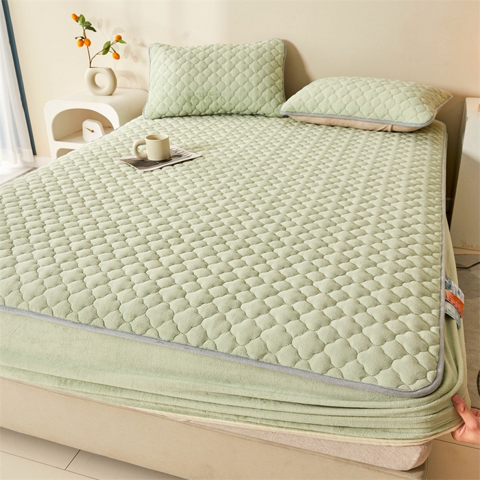 91家纺网 家纺一手货源 找家纺 雯豆 2023新品纯色牛奶绒夹棉床笠床垫保护套A类保暖加厚床笠 牛奶绒床笠-嫩绿