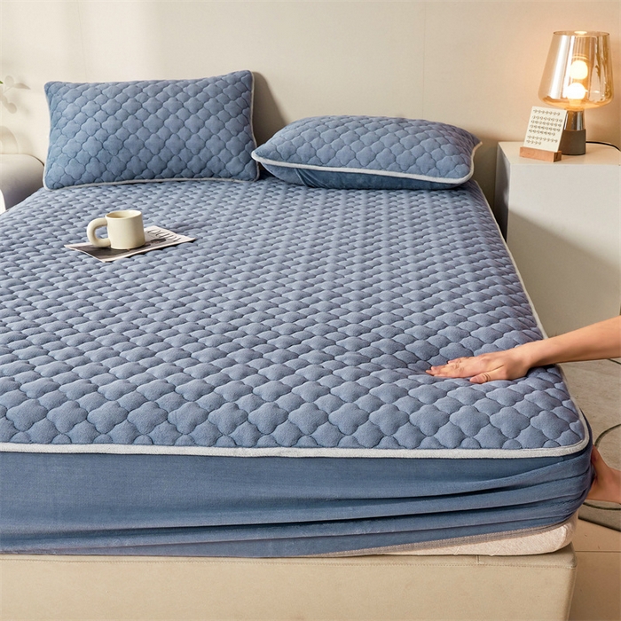 91家纺网 家纺一手货源 找家纺 雯豆 2023新品纯色牛奶绒夹棉床笠床垫保护套A类保暖加厚床笠 牛奶绒床笠-蓝灰