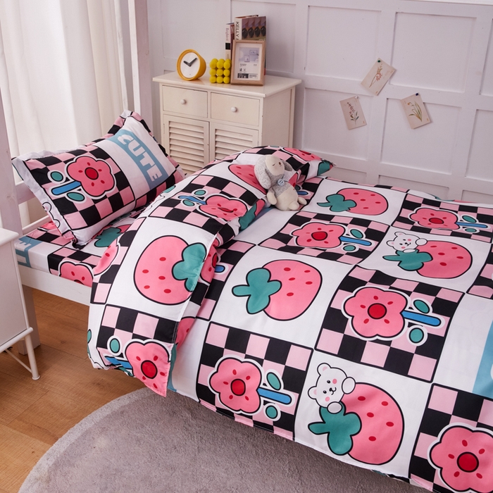 91家纺网 家纺一手货源 找家纺 2023新款亲肤棉美棉芦荟棉三件套美棉（8月）学生宿舍床 草莓果酱