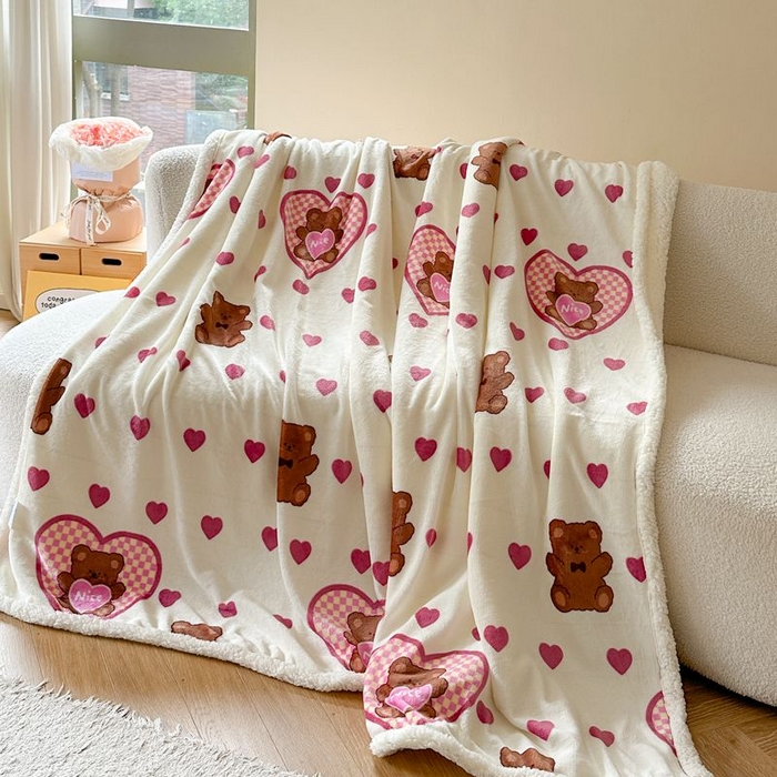 91家纺网 家纺一手货源 找家纺 萝莉家纺 2023新款ins加厚牛奶绒羊羔绒毯午睡毯沙发盖毯-风格二 爱心熊