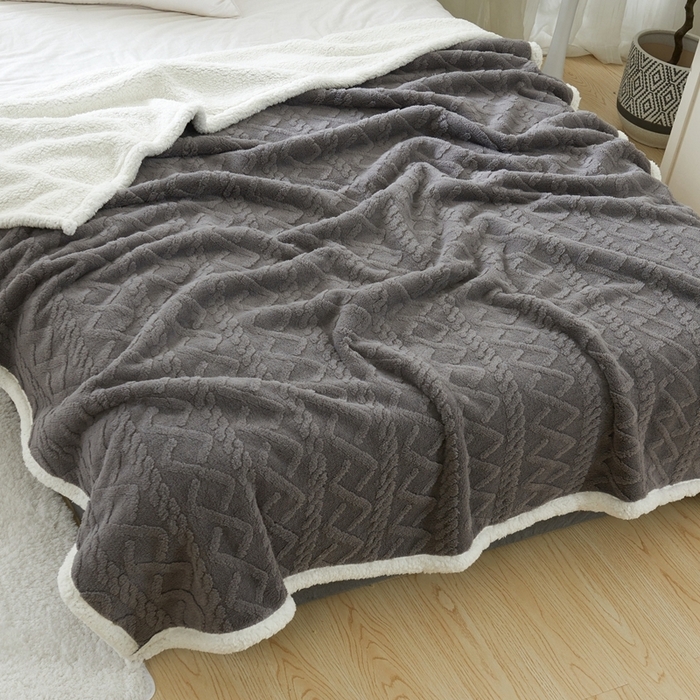 91家纺网 家纺一手货源 找家纺 卉晨毛毯家纺 2024新款塔芙绒复合毯 深灰