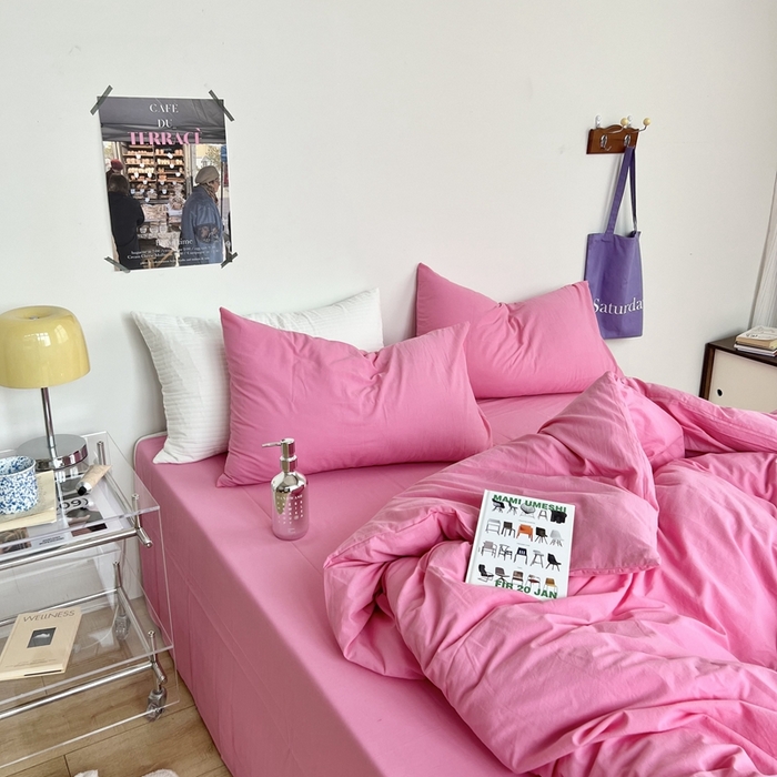 91家纺网 家纺一手货源 找家纺 六巷胡同 2023新款纯色多巴胺博主风四件套 芭比粉