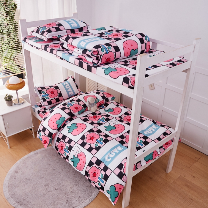 91家纺网 家纺一手货源 找家纺 2023新款亲肤棉美棉芦荟棉三件套美棉（8月）学生宿舍床 草莓果酱