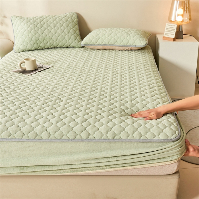 91家纺网 家纺一手货源 找家纺 雯豆 2023新品纯色牛奶绒夹棉床笠床垫保护套A类保暖加厚床笠 牛奶绒床笠-嫩绿