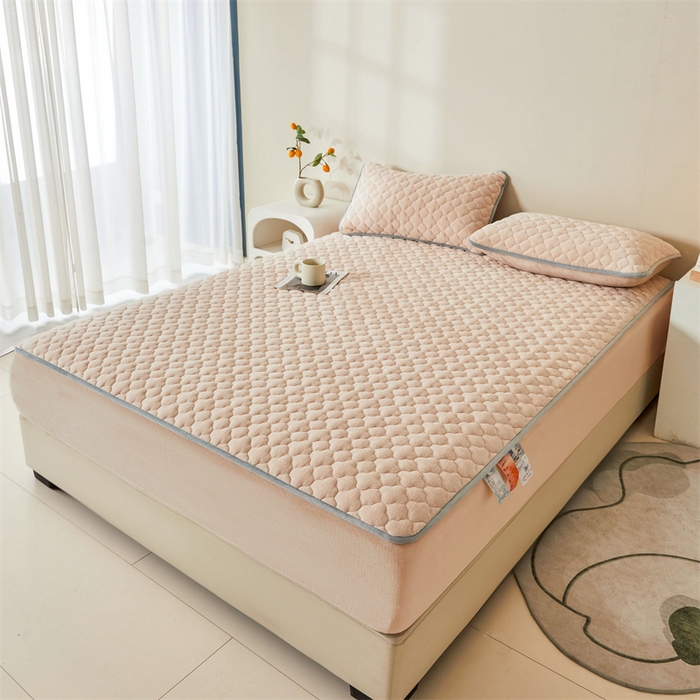 91家纺网 家纺一手货源 找家纺 雯豆 2023新品纯色牛奶绒夹棉床笠床垫保护套A类保暖加厚床笠 牛奶绒床笠-奶咖