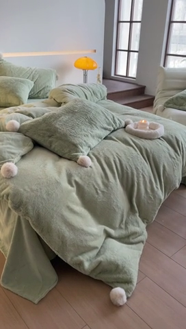 91家纺网 家纺一手货源 找家纺 金爱家 23新品全消光牛奶绒A类纯色立体獭兔毛绒四件套 兔毛纯色-青绿