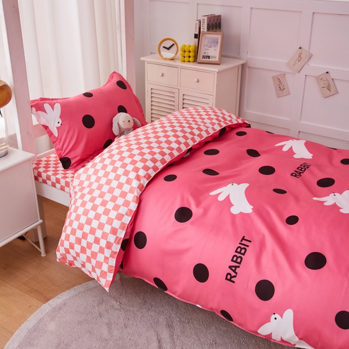 91家纺网 家纺一手货源 找家纺 2023新款亲肤棉美棉芦荟棉三件套美棉（8月）学生宿舍床 波点兔