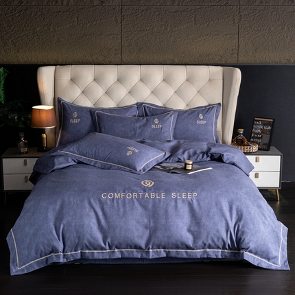 91家纺网 家纺一手货源 找家纺 麦空家居 2025新款林间低语系列暗纹加厚磨毛四件套 雾紫