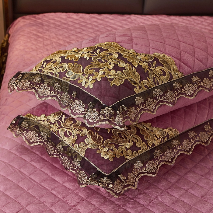 91家纺网 家纺一手货源 找家纺 恋尚2023新款魅兰莎水晶绒系列被套夹棉床裙四件套 豆沙