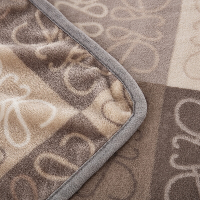 91家纺网 家纺一手货源 找家纺 卉晨毛毯 2024爆款加厚潮人牛奶绒空调毯披肩毯午睡毛毯 贝格