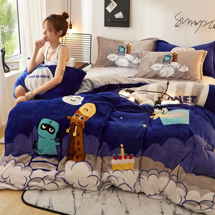 91家纺网 家纺一手货源 找家纺 KT猫 2024卡通法莱绒牛奶绒四件套仰望天空