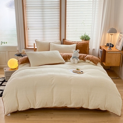 （总）桃子家居 2023新款A类无印ins华夫格提花烂花雕花剪花三角贝壳边工艺加厚牛奶绒四件套