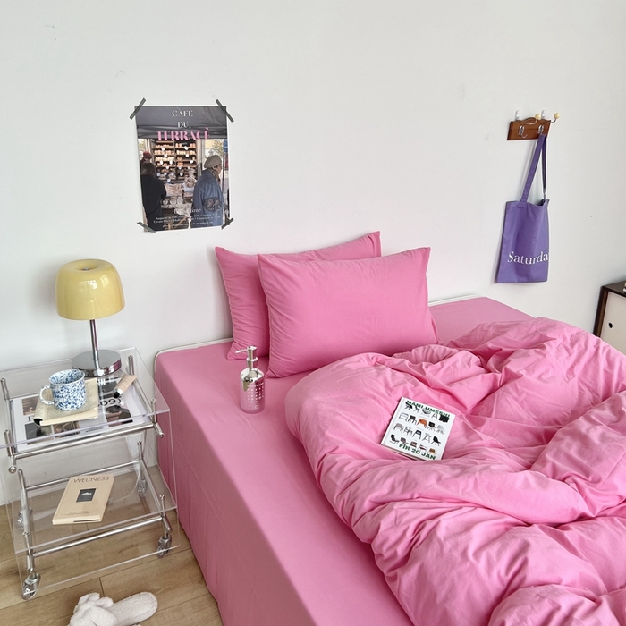 91家纺网 家纺一手货源 找家纺 六巷胡同 2023新款纯色多巴胺博主风四件套 芭比粉