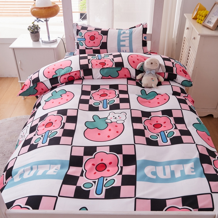 91家纺网 家纺一手货源 找家纺 2023新款亲肤棉美棉芦荟棉三件套美棉（8月）学生宿舍床 草莓果酱