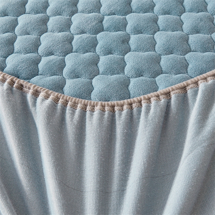 91家纺网 家纺一手货源 找家纺 雯豆 2023新品纯色牛奶绒夹棉床笠床垫保护套A类保暖加厚床笠 牛奶绒床笠-简析蓝