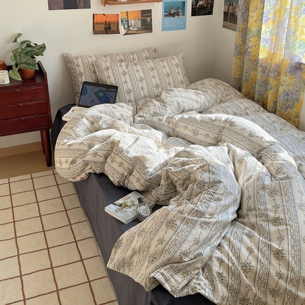 91家纺网 家纺一手货源 找家纺 六巷胡同 2023新款韩国ins复古博主风小碎花四件套 但丁花园