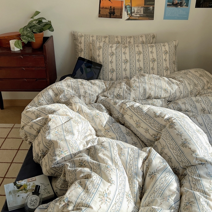 91家纺网 家纺一手货源 找家纺 六巷胡同 2023新款韩国ins复古博主风小碎花四件套 但丁花园