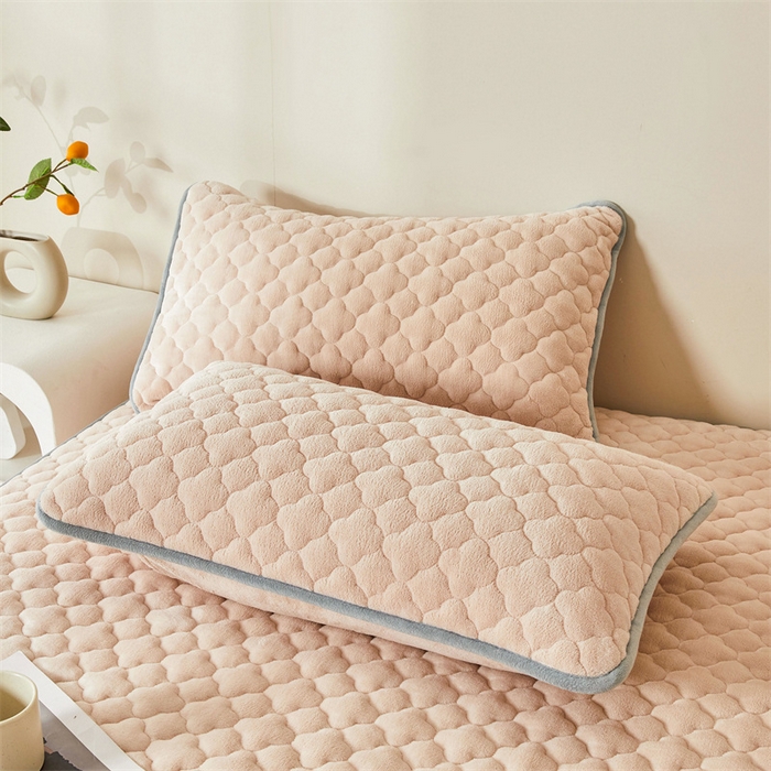 91家纺网 家纺一手货源 找家纺 雯豆 2023新品纯色牛奶绒夹棉床笠床垫保护套A类保暖加厚床笠 牛奶绒床笠-奶咖