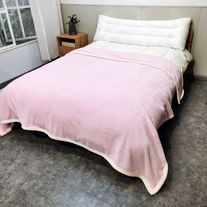 91家纺网 家纺一手货源 找家纺 卉晨毛毯家纺 2024新款菠萝格毯空调毯午睡毯毛毯 浅粉