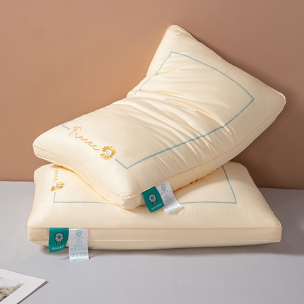 91家纺网 家纺一手货源 找家纺 （总）芯宜佳 2023新款刺绣工艺洋甘菊面膜枕