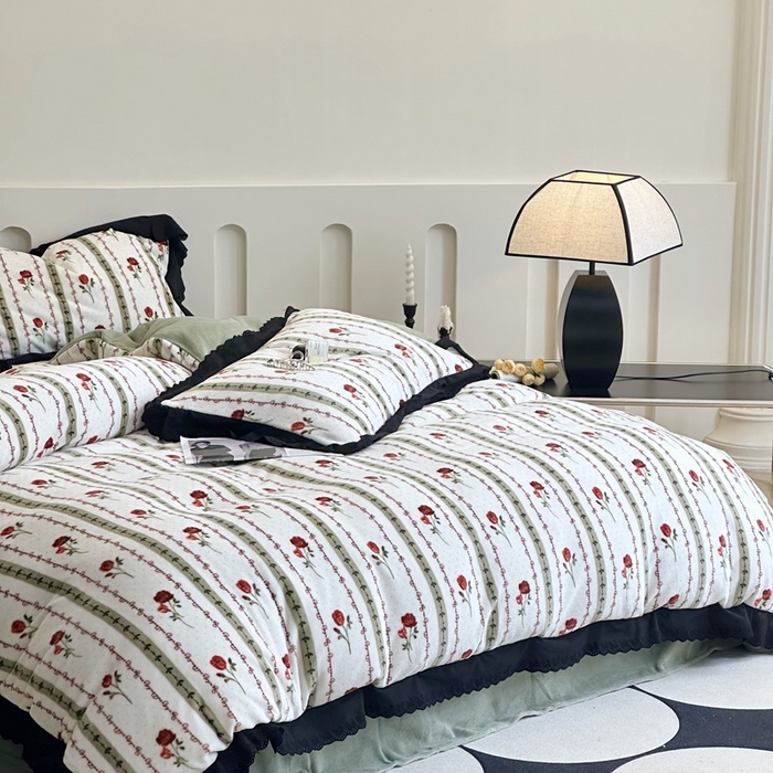 91家纺网 家纺一手货源 找家纺 安莱生活 2023新款法式浪漫轻奢复古风数码印花牛奶绒四件套 一轮玫瑰