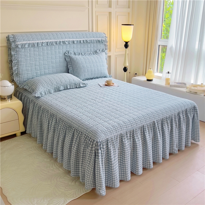 91家纺网 家纺一手货源 找家纺 十个点  2024新款色织水洗棉-韵格系列单品夹棉床裙 浅蓝小格