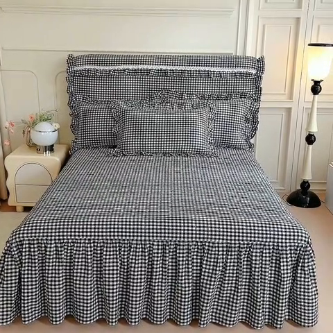 91家纺网 家纺一手货源 找家纺 十个点  2024新款色织水洗棉韵格系列床裙款四件套 黑白小格