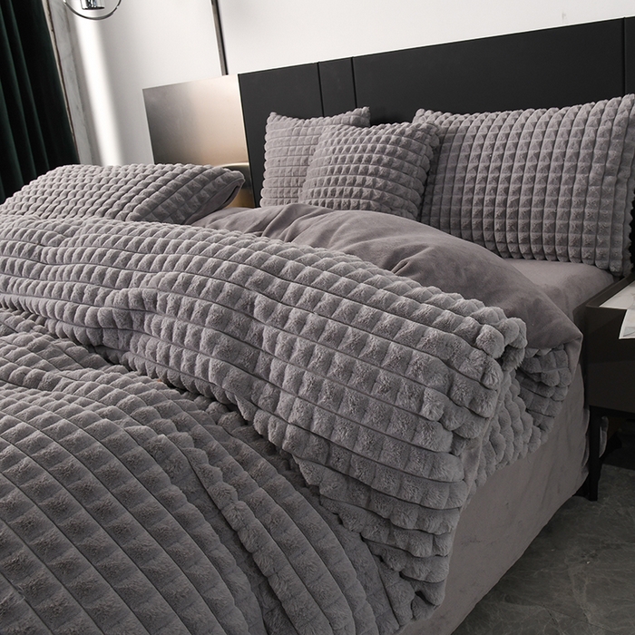 91家纺网 家纺一手货源 找家纺 爵仕家纺 2025新款高端皮草风格兔毛绒保暖四件套 云灰