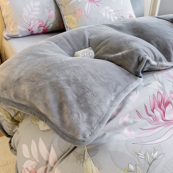 91家纺网 家纺一手货源 找家纺 琪琪阁 2023新款全棉加牛奶绒单被套 玉芙蓉
