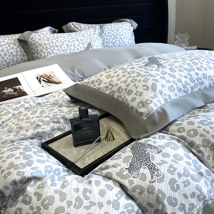 91家纺网 家纺一手货源 找家纺 优悦 2023新款轻奢磨毛印花系列四件套 轻奢豹纹-白