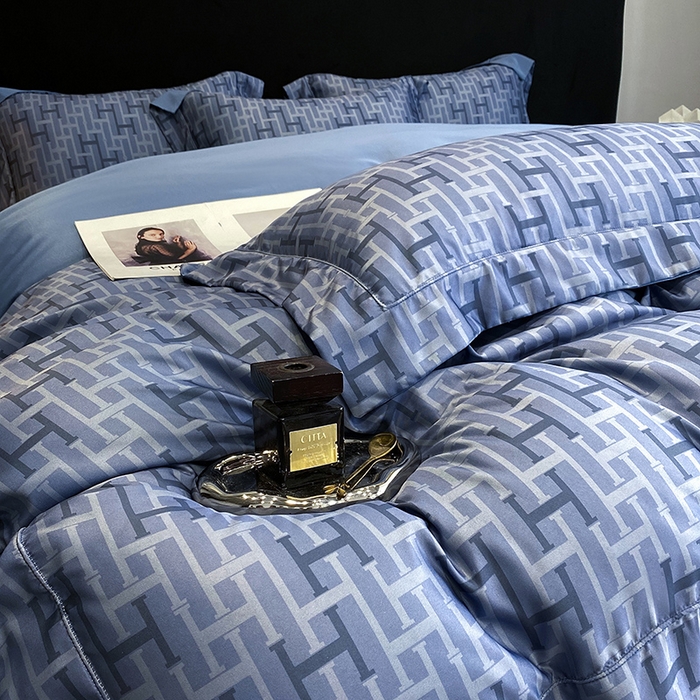 91家纺网 家纺一手货源 找家纺 优悦 2023新款轻奢磨毛印花系列四件套 时尚格调-蓝