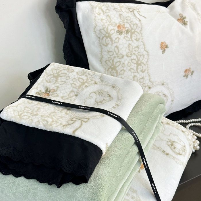 91家纺网 家纺一手货源 找家纺 安莱生活 2023新款法式浪漫轻奢复古风数码印花牛奶绒四件套 温莎夫人