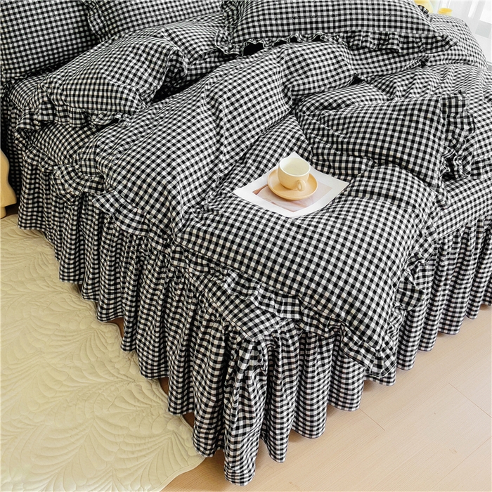 91家纺网 家纺一手货源 找家纺 十个点  2024新款色织水洗棉韵格系列床裙款四件套 黑白小格