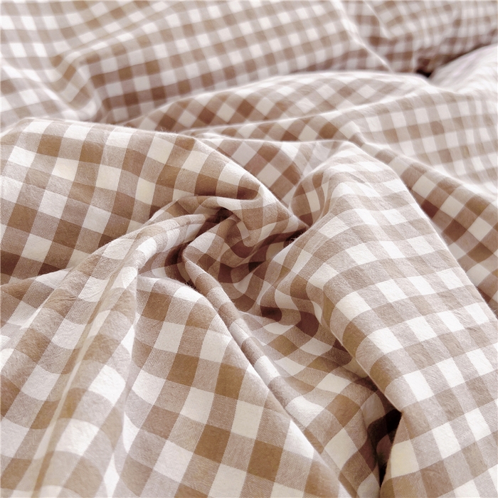 91家纺网 家纺一手货源 找家纺 十个点  2024新款色织水洗棉-韵格系列单品夹棉床裙 米小格