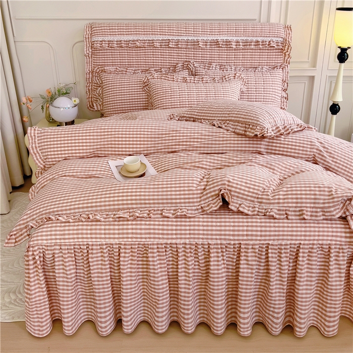 91家纺网 家纺一手货源 找家纺 十个点  2024新款色织水洗棉韵格系列床裙款四件套 粉小格