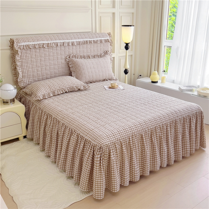 91家纺网 家纺一手货源 找家纺 十个点  2024新款色织水洗棉-韵格系列单品夹棉床裙 米小格