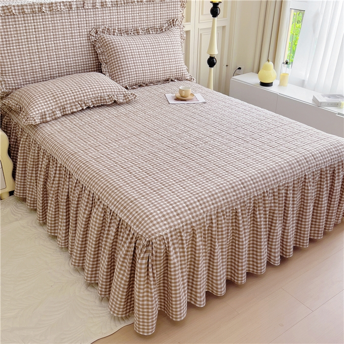 91家纺网 家纺一手货源 找家纺 十个点  2024新款色织水洗棉-韵格系列单品夹棉床裙 米小格