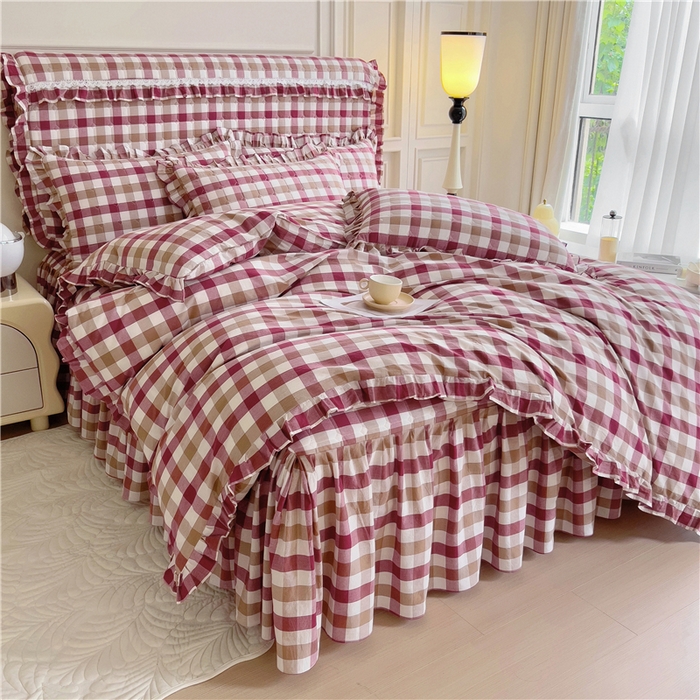 91家纺网 家纺一手货源 找家纺 十个点  2024新款色织水洗棉韵格系列床裙款四件套 七彩格红