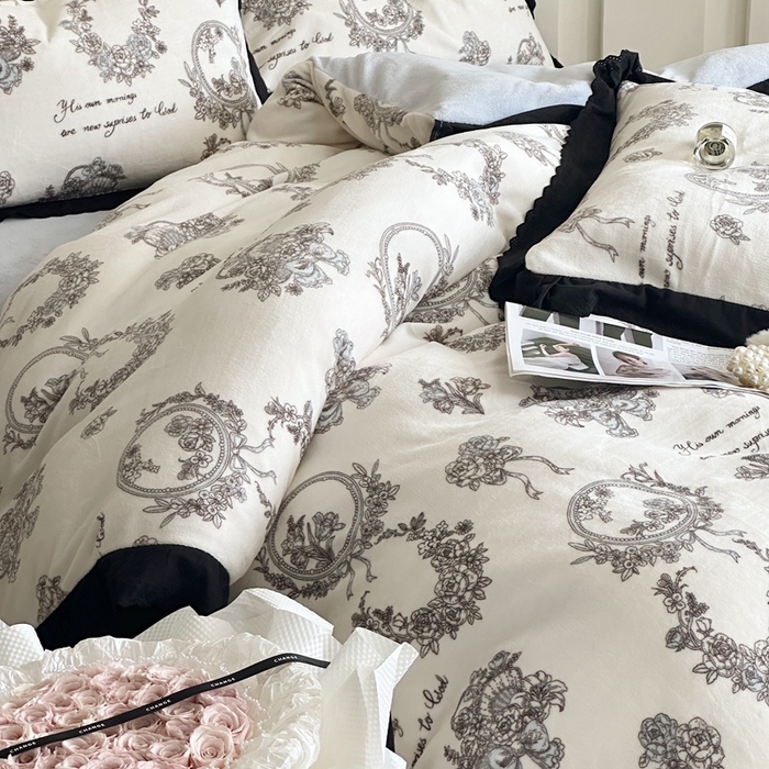 91家纺网 家纺一手货源 找家纺 安莱生活 2023新款法式浪漫轻奢复古风数码印花牛奶绒四件套 爱丁堡