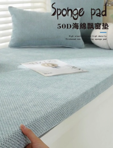 91家纺网 家纺一手货源 找家纺 共鸣沙发垫2023新款5cm厚50D雪尼尔海绵飘窗垫 雪花蓝色