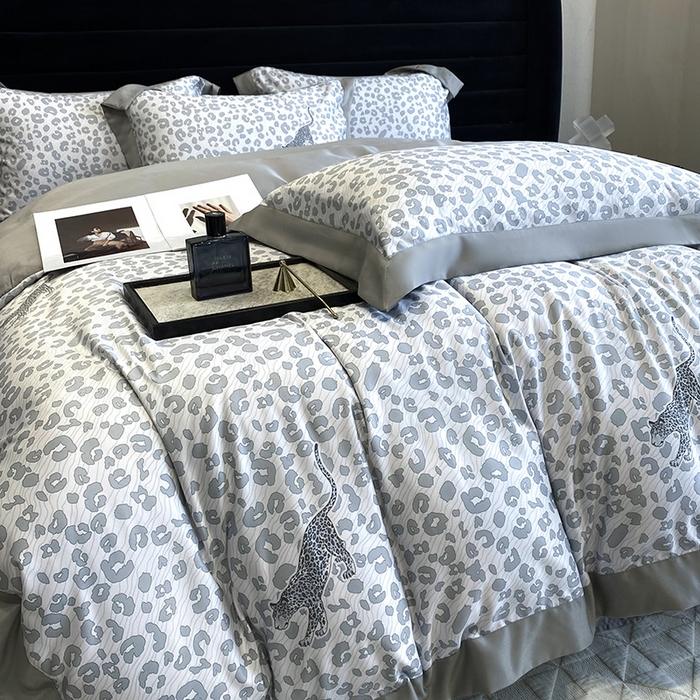 91家纺网 家纺一手货源 找家纺 优悦 2023新款轻奢磨毛印花系列四件套 轻奢豹纹-白