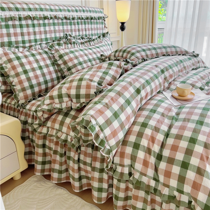 91家纺网 家纺一手货源 找家纺 十个点  2024新款色织水洗棉韵格系列床裙款四件套 七彩格绿