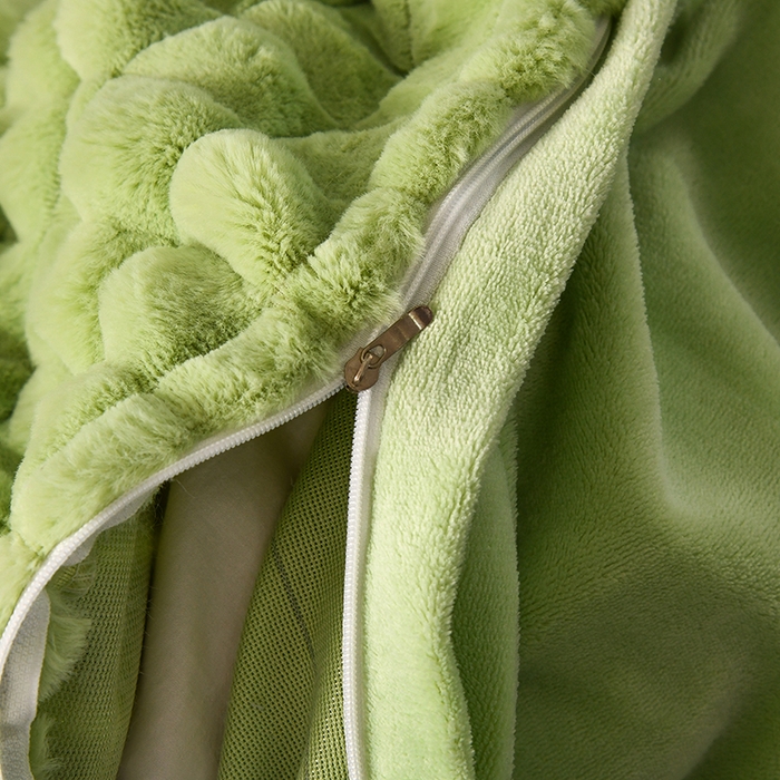 91家纺网 家纺一手货源 找家纺 爵仕家纺 2025新款高端皮草风格兔毛绒保暖四件套 清新绿